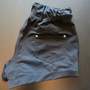 Vintage Lululemon Casual Shorts - Size 4